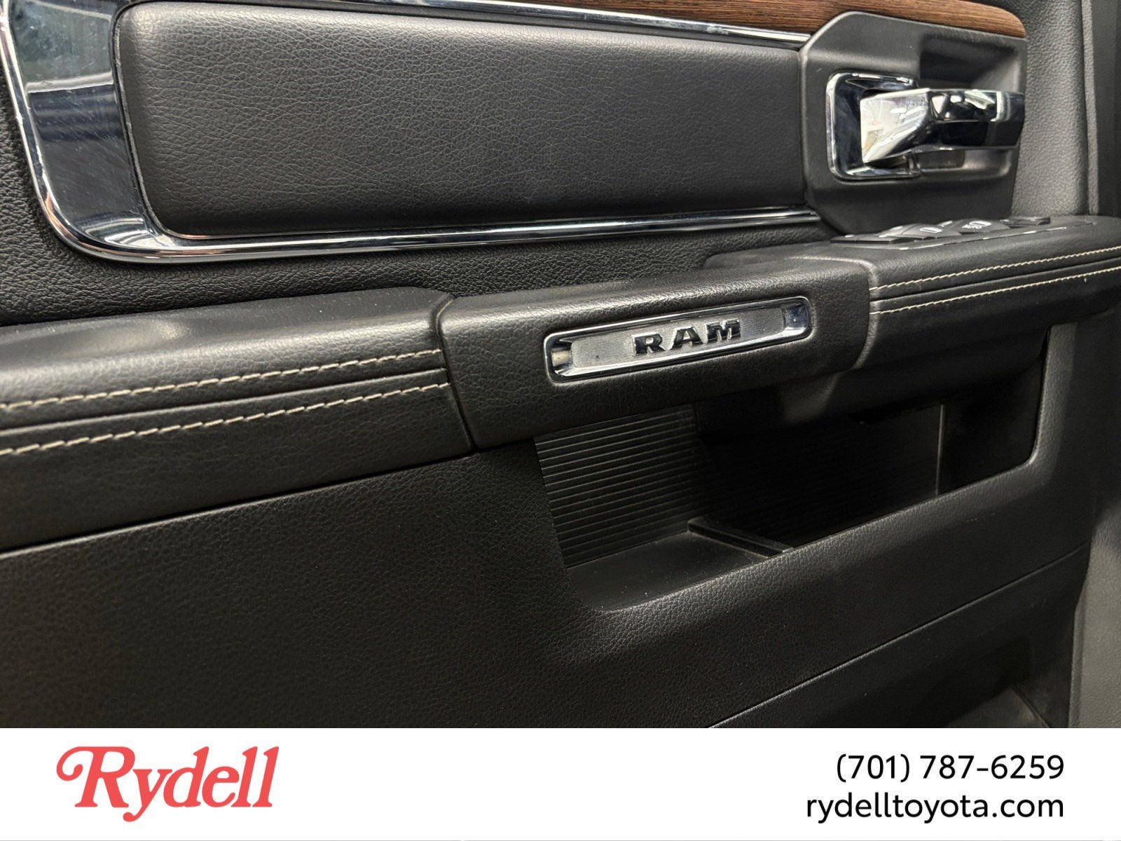 2014 RAM 1500 Laramie