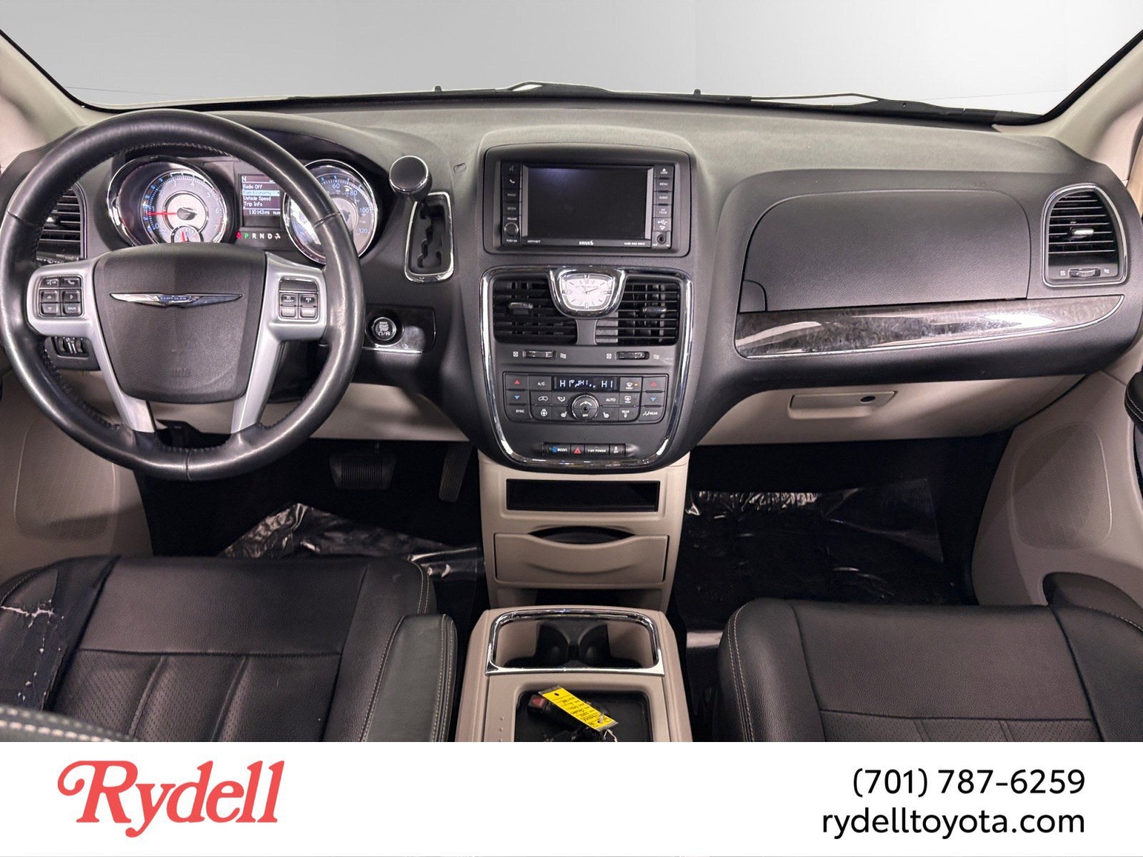 2014 Chrysler Town & Country Touring-L