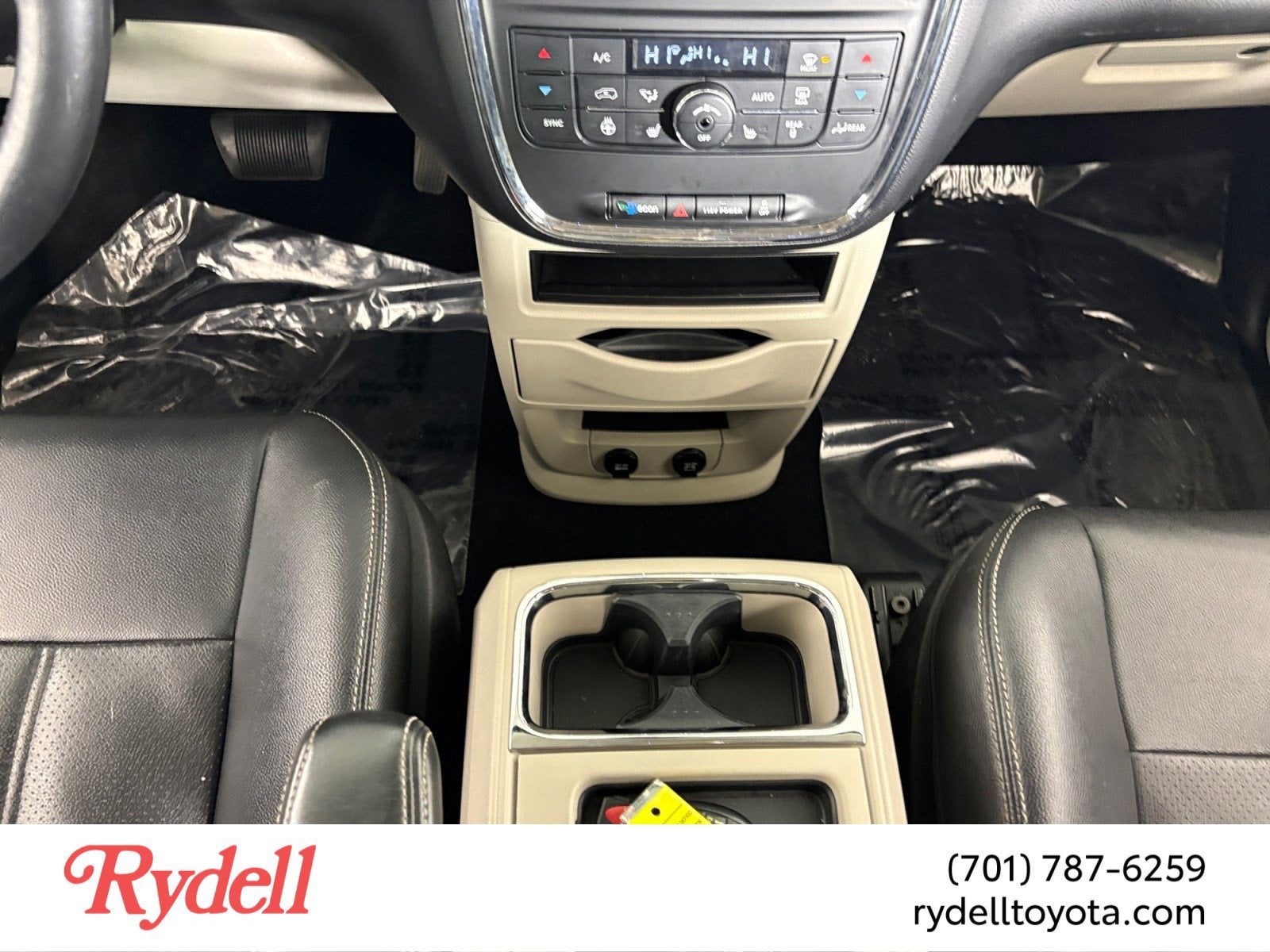 2014 Chrysler Town & Country Touring-L