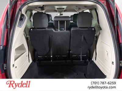 2014 Chrysler Town & Country Touring-L