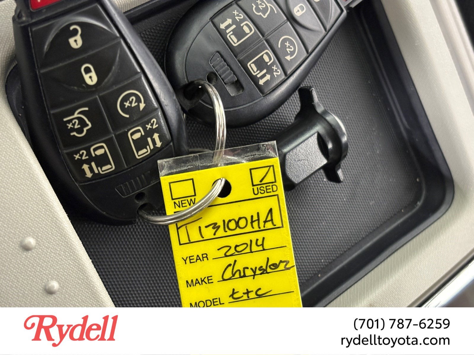 2014 Chrysler Town & Country Touring-L