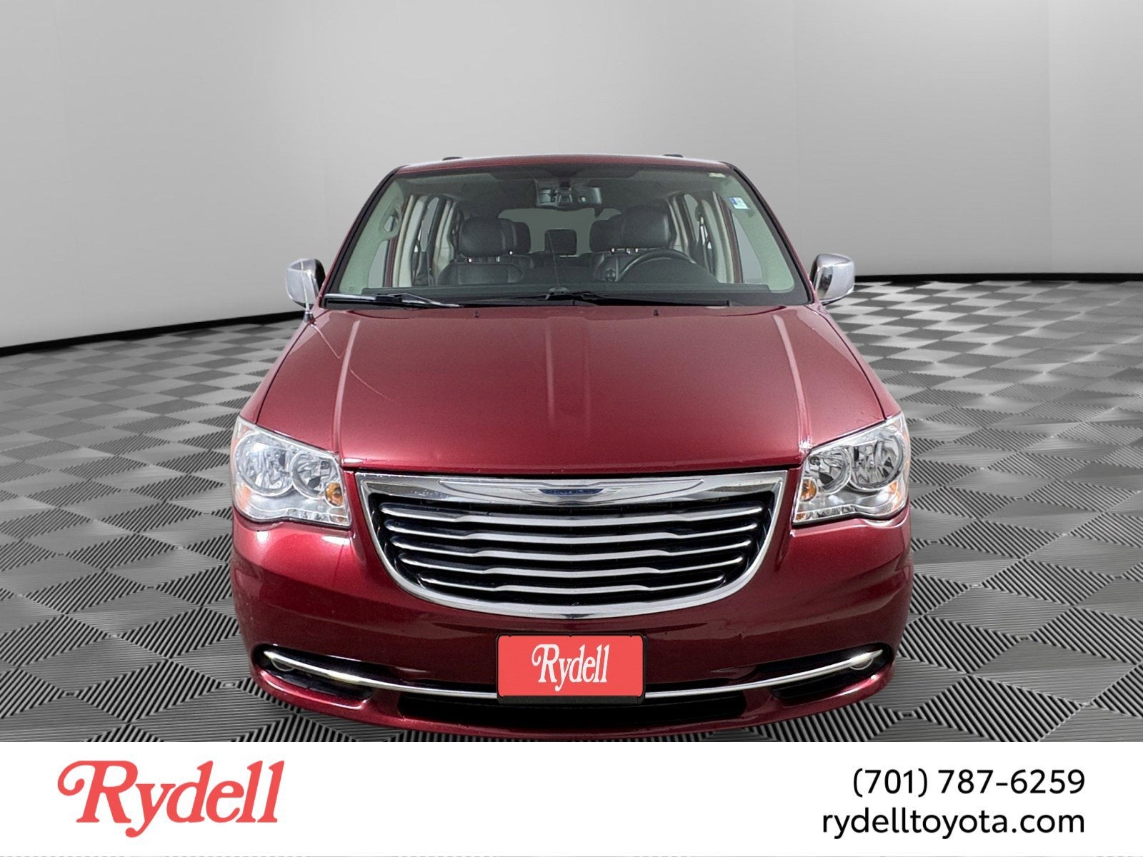 2014 Chrysler Town & Country Touring-L