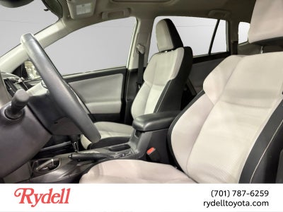 2017 Toyota RAV4 XLE