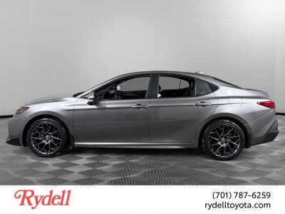 2025 Toyota Camry SE Hyb