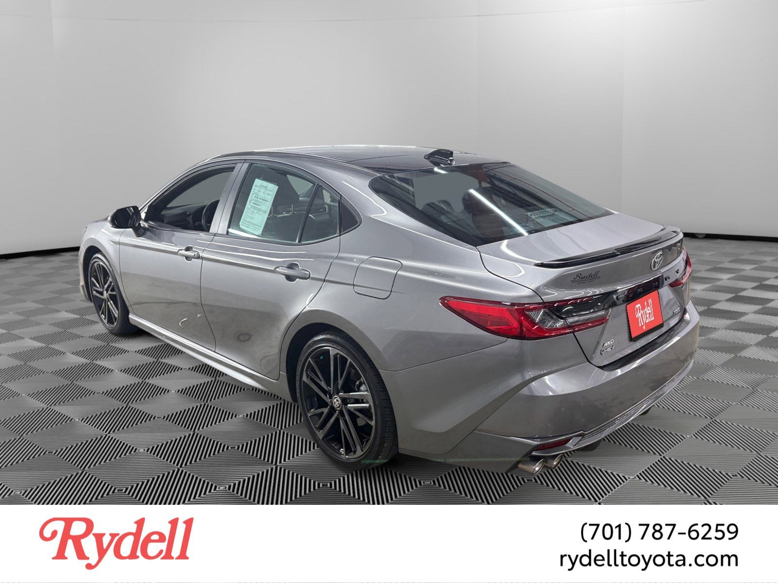 2025 Toyota Camry XSE Hyb