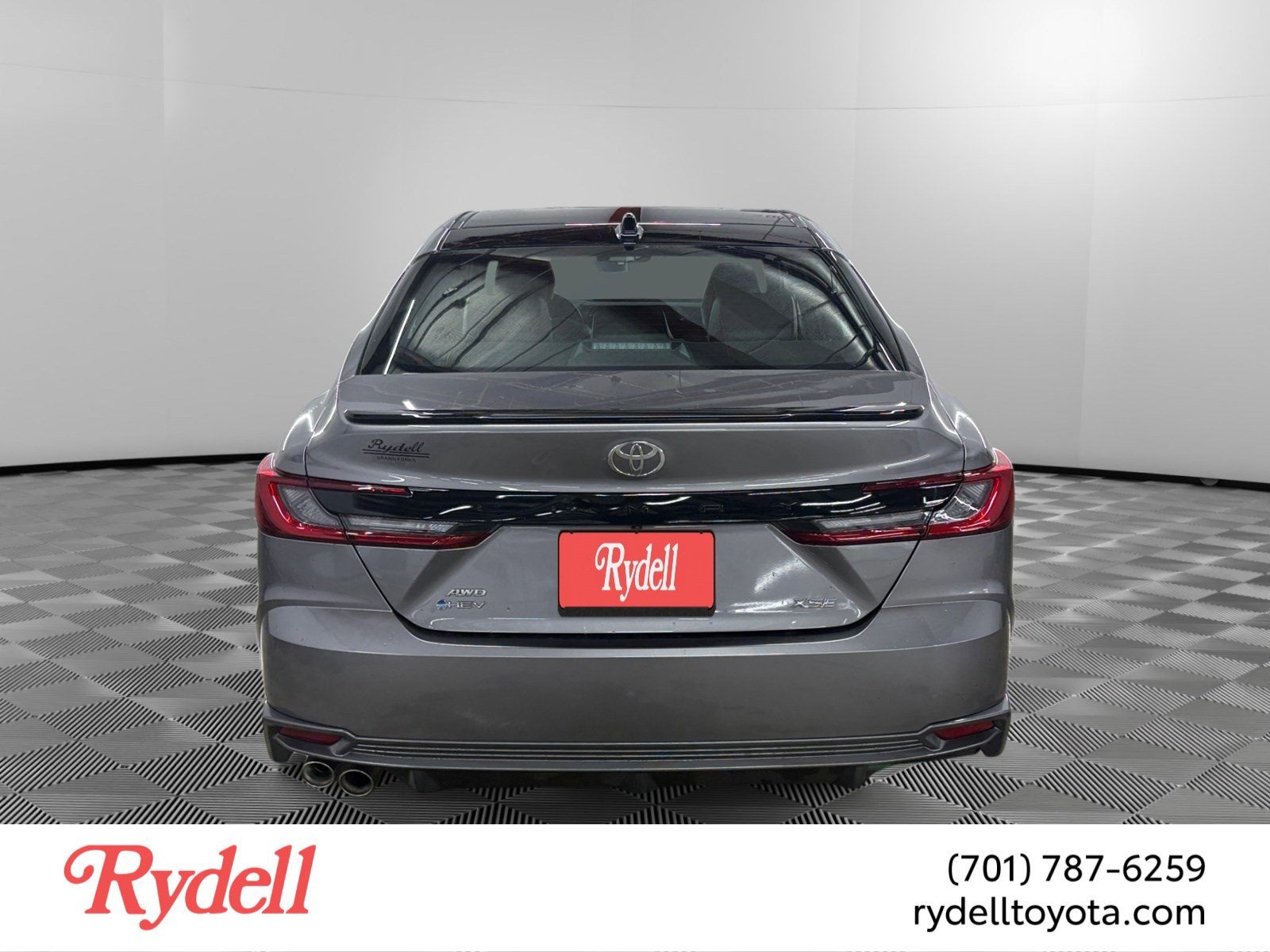 2025 Toyota Camry XSE Hyb