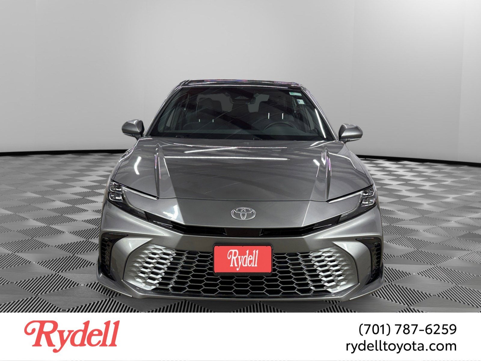 2025 Toyota Camry XSE Hyb