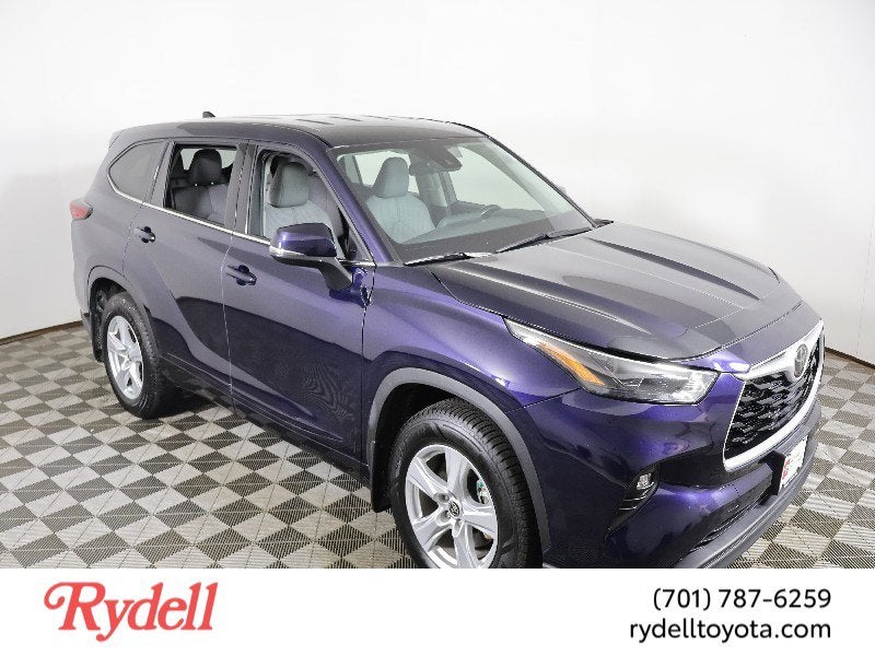 2022 Toyota Highlander LE
