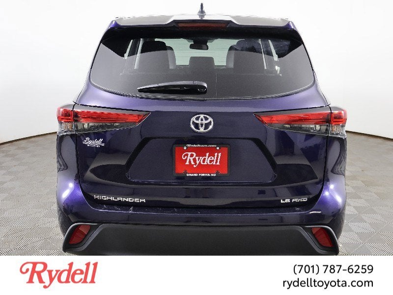 2022 Toyota Highlander LE