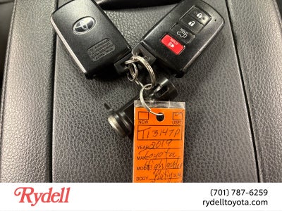 2019 Toyota Highlander Limited Platinum