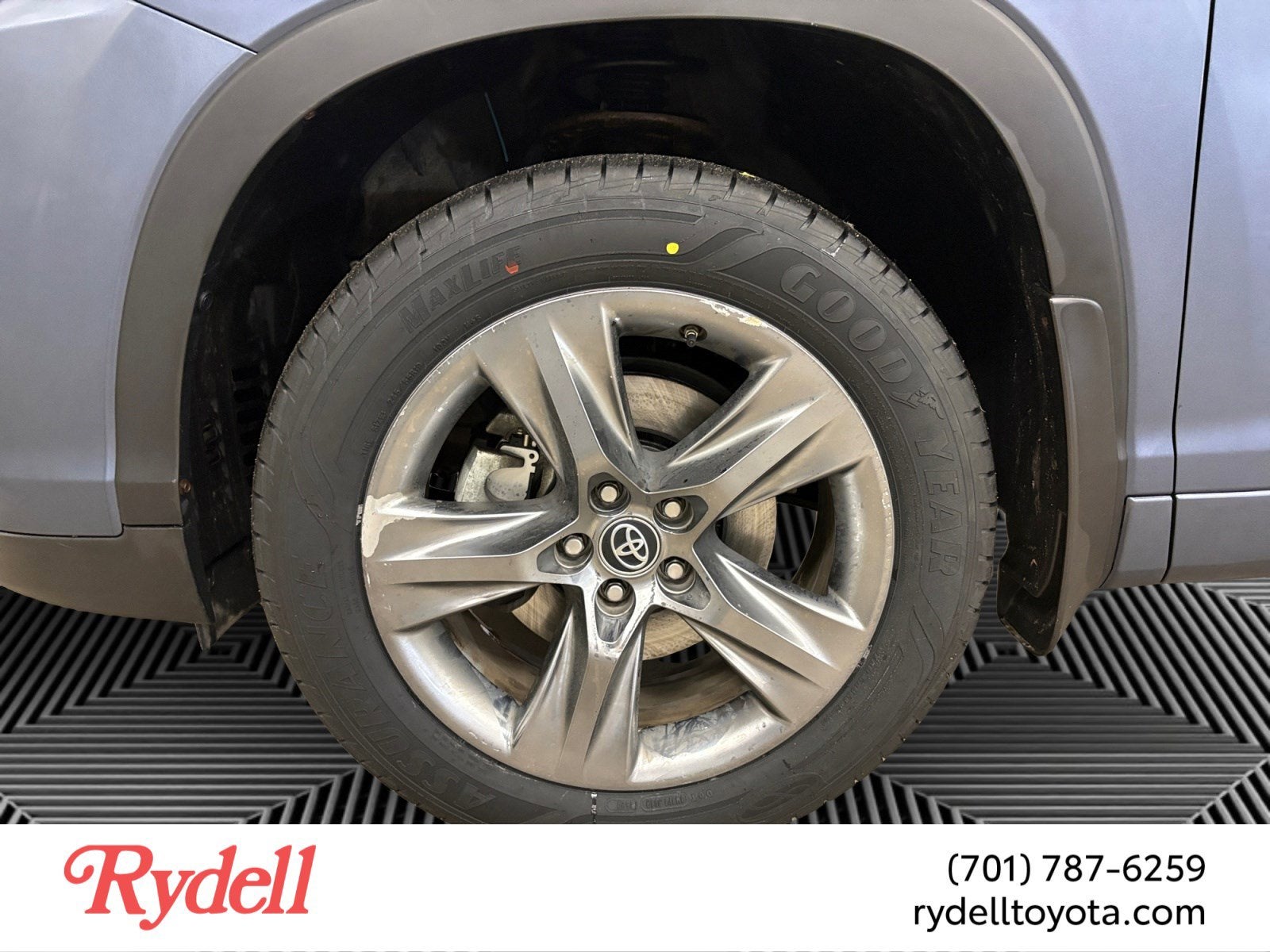 2019 Toyota Highlander Limited Platinum