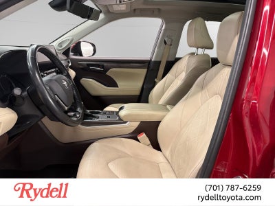 2021 Toyota Highlander Hybrid Platinum