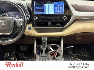 2021 Toyota Highlander Hybrid Platinum
