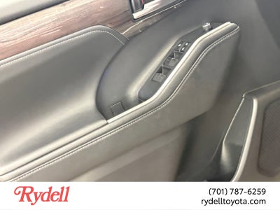 2021 Toyota Highlander Hybrid Platinum