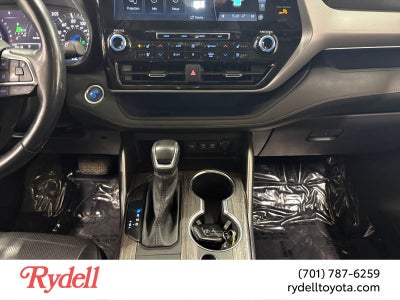 2021 Toyota Highlander Hybrid Platinum