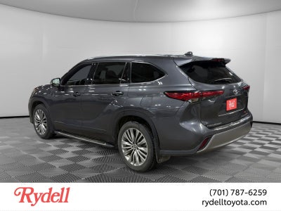 2022 Toyota Highlander Platinum