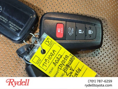 2022 Toyota Highlander Platinum