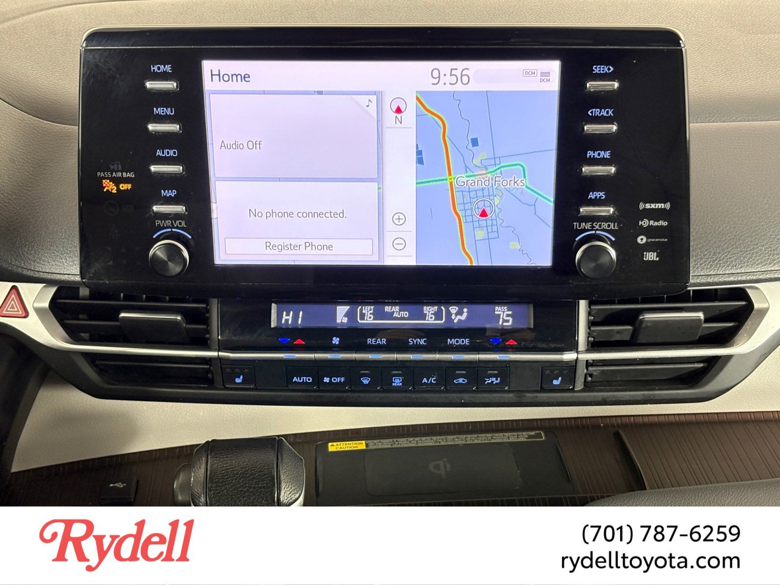 2021 Toyota Sienna XLE