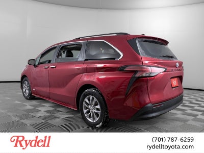 2021 Toyota Sienna XLE