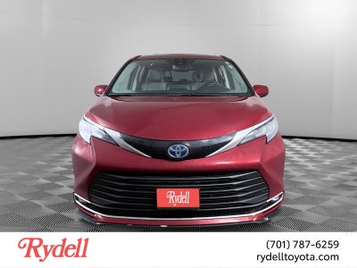 2021 Toyota Sienna XLE