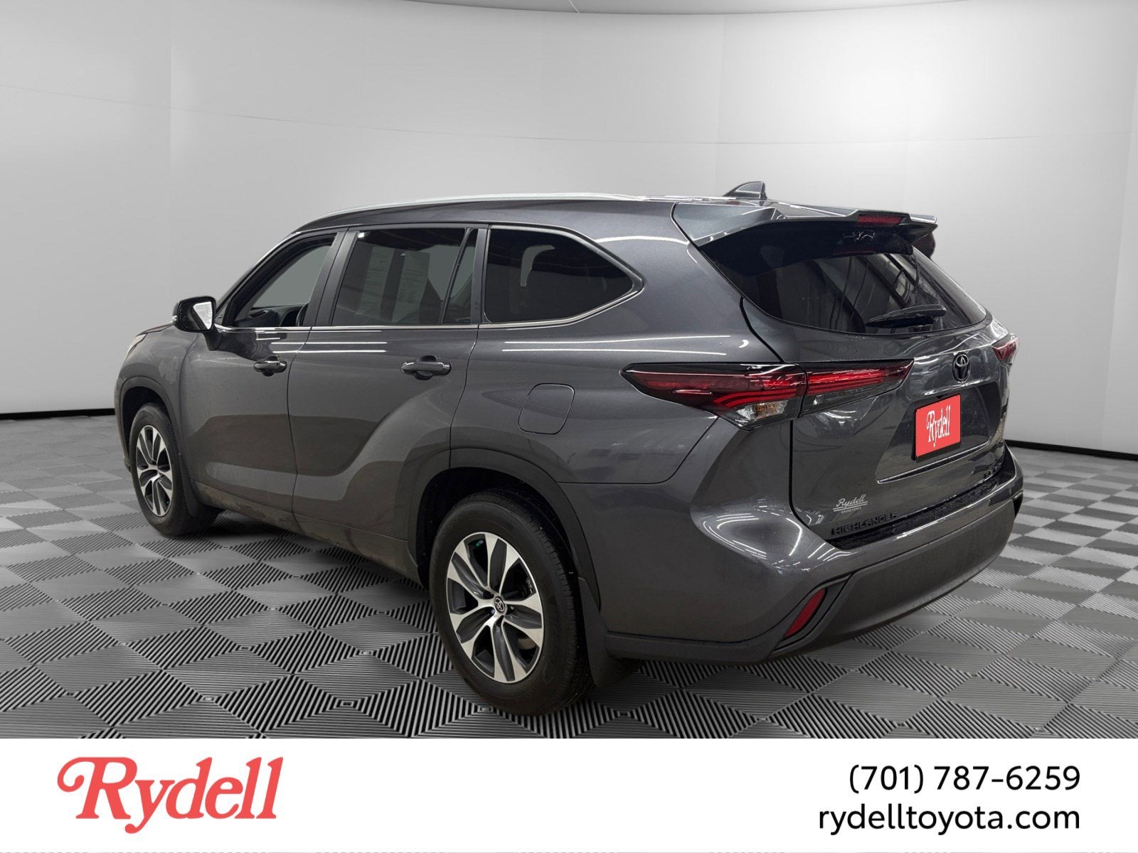 2024 Toyota Highlander XLE