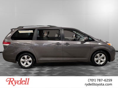 2013 Toyota Sienna LE