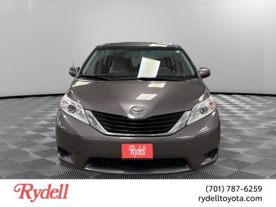 2013 Toyota Sienna LE
