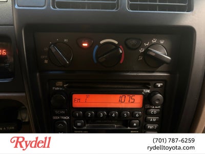 2004 Toyota Tacoma SR5