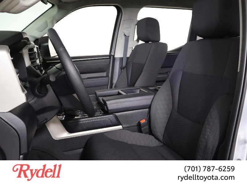 2024 Toyota Tundra 4WD SR5