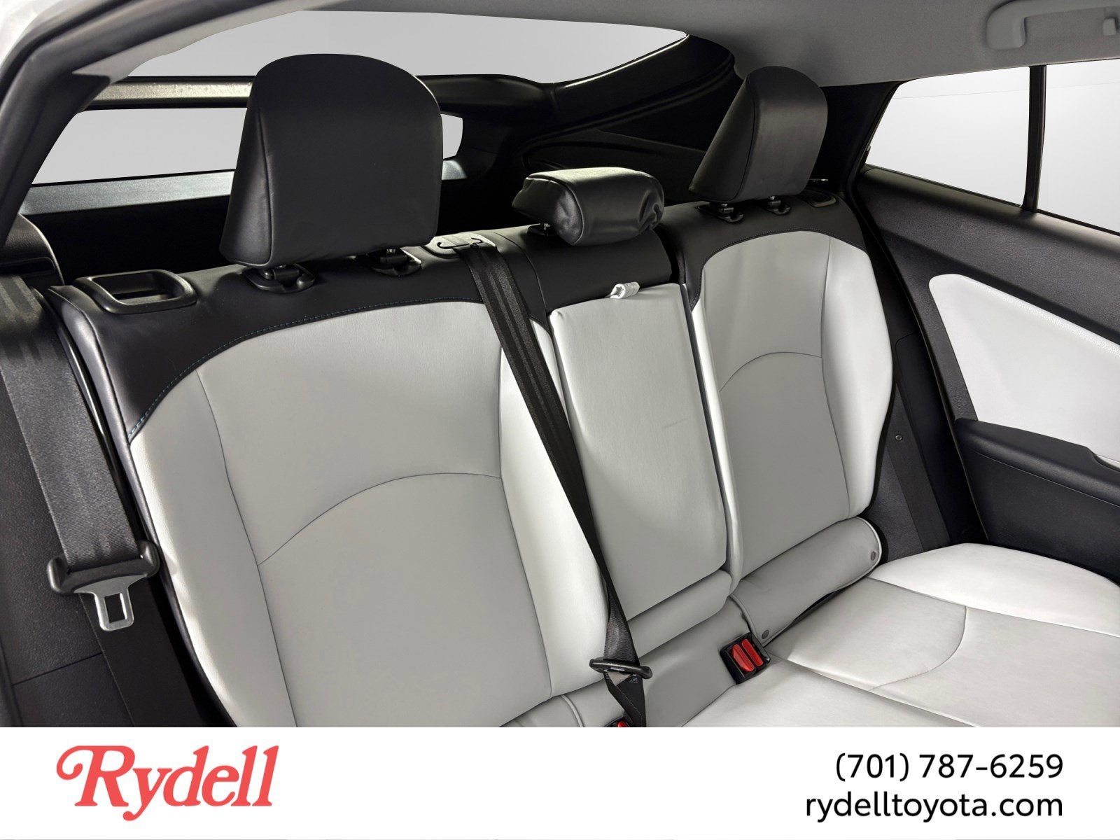 2022 Toyota Prius XLE