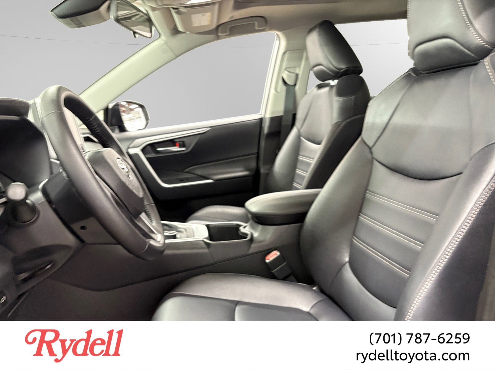 2025 Toyota RAV4 Hybrid XLE Premium