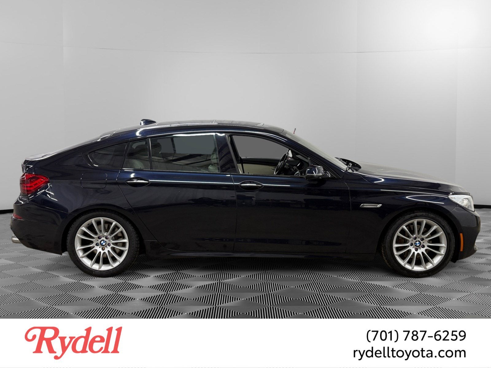 2014 BMW 5 Series Gran Turismo 535i