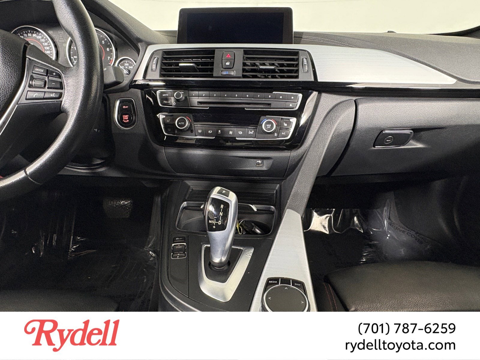 2018 BMW 3 Series 330i xDrive