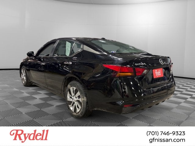 Used 2019 Nissan Altima S with VIN 1N4BL4BW1KC188351 for sale in Grand Forks, ND