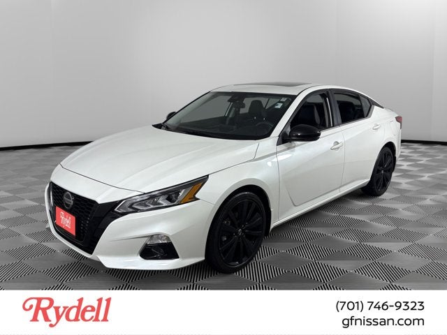 2022 Nissan Altima SR
