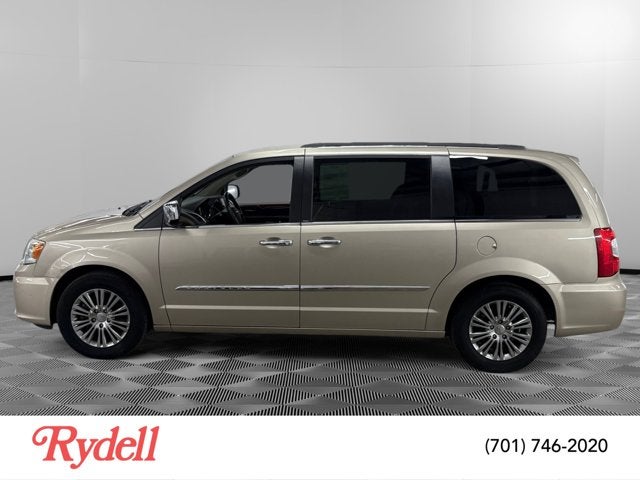 Used 2013 Chrysler Town & Country Touring-L with VIN 2C4RC1CG8DR769452 for sale in Grand Forks, ND