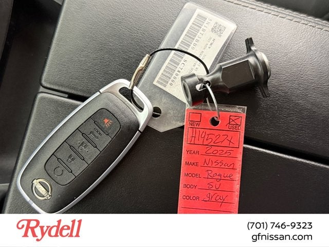 2025 Nissan Rogue SV