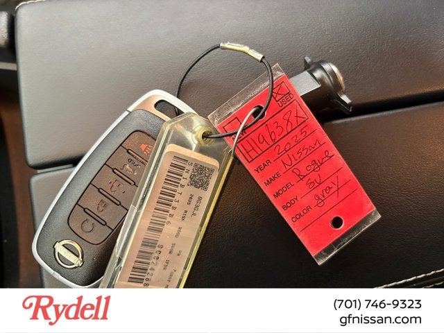 2025 Nissan Rogue SV