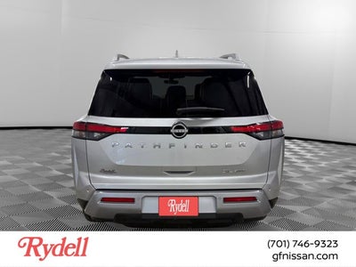 2025 Nissan Pathfinder SL