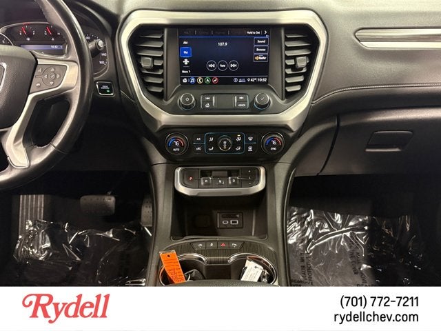 2020 GMC Acadia SLT