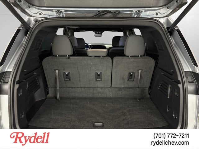 2026 Chevrolet Traverse AWD LT
