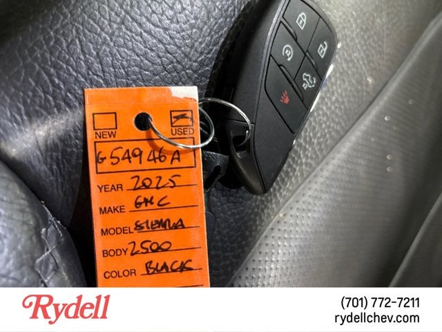 2025 GMC Sierra 2500HD Denali