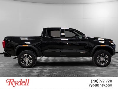 2025 GMC Canyon 4WD AT4