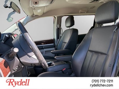 2010 Chrysler Town & Country Touring Plus