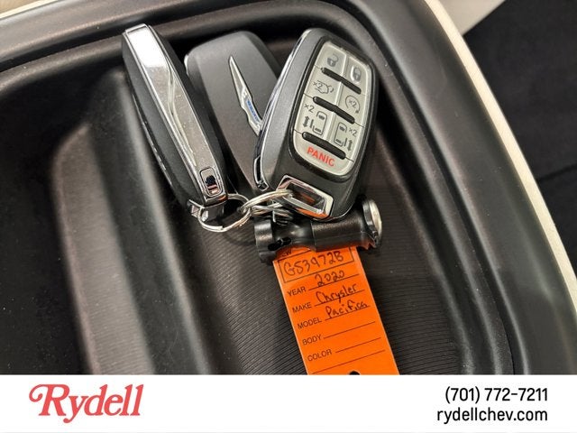 2020 Chrysler Pacifica Touring L