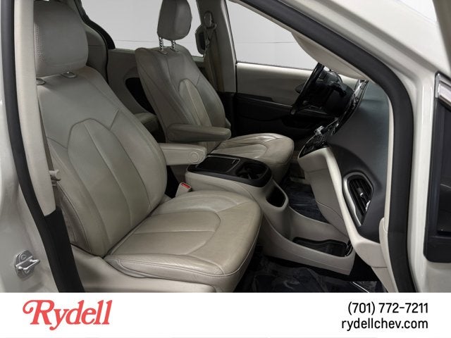 2020 Chrysler Pacifica Touring L Plus