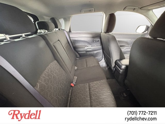 2024 Mitsubishi Outlander Sport ES