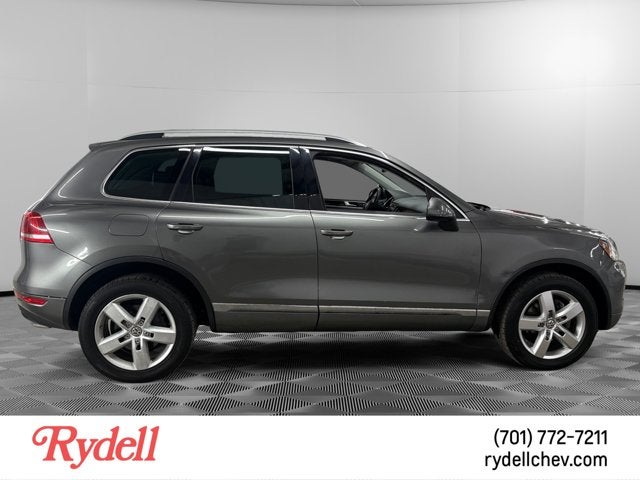2014 Volkswagen Touareg Sport